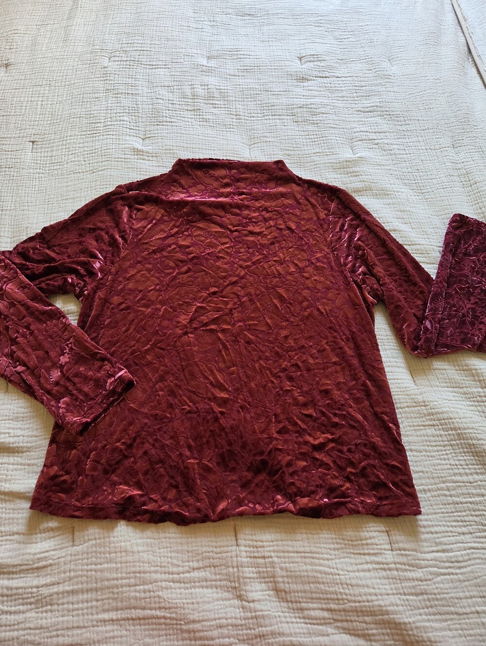 NWT - Old Navy Crushed Velvet Burnout Long Sleeve Top - Burgundy